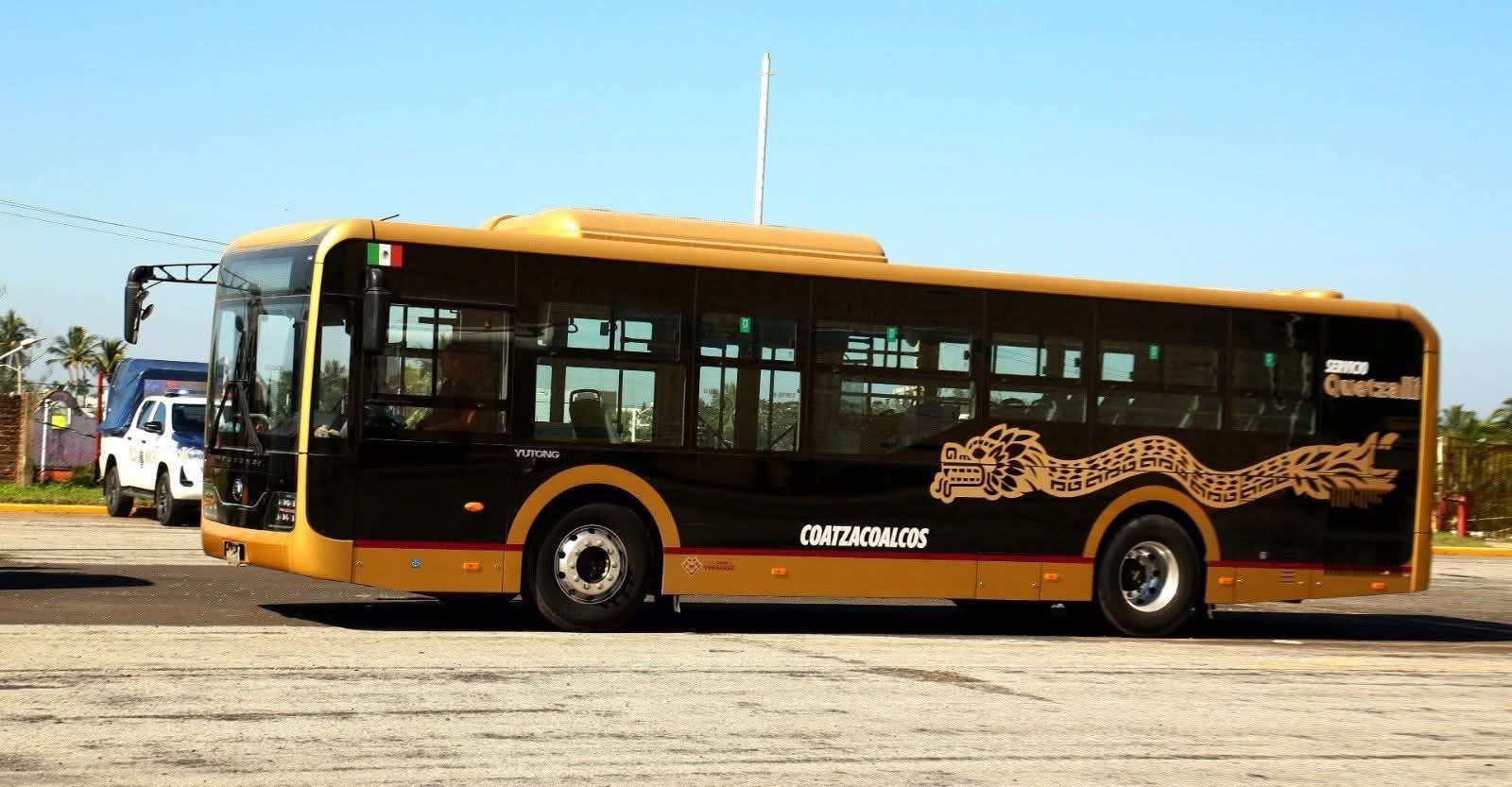 Paro de choferes del transporte “Quetzalli” afecta servicio en Coatzacoalcos