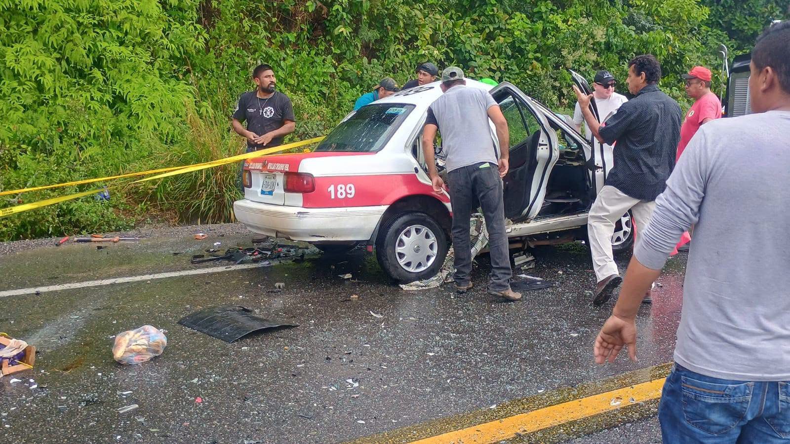 Fuerte accidente en la supercarretera deja varios lesionados en Las Choapas